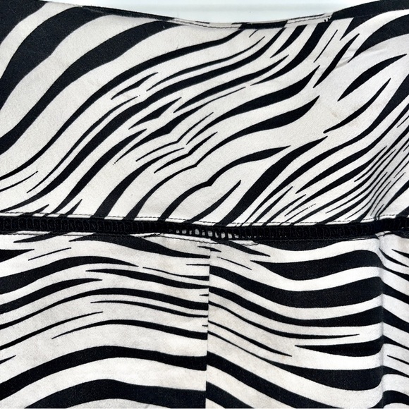 🦓 Worthington box pleat skirt, zebra stripe pattern, zipper on side, lined - Picture 3 of 11